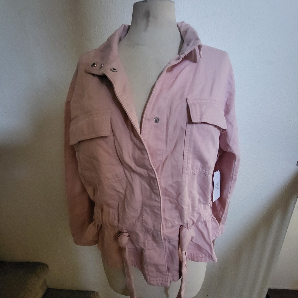 Pink jacket - Picture 2 of 8